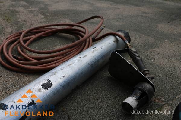 Dakdekker gasbrander en gereedschap voor spoedklus in Flevoland Dakdekker gasbrander en gereedschap voor spoedklus in Flevoland
